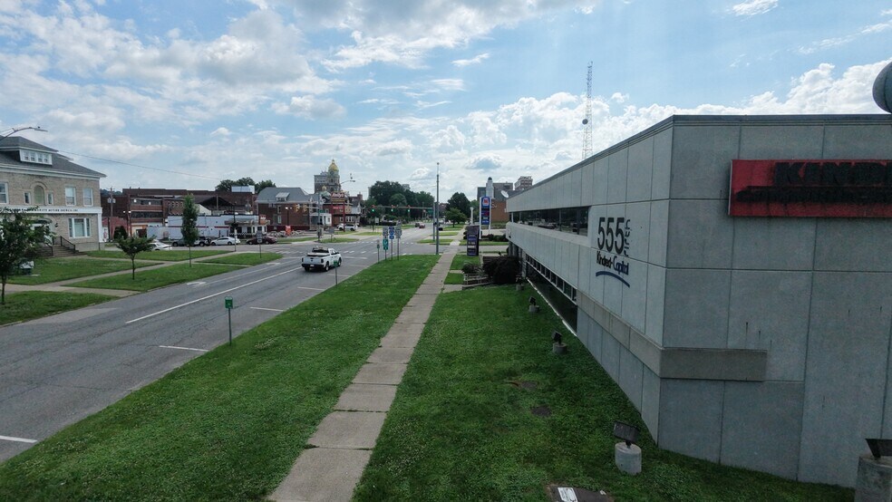 555 5th Ave, Huntington, WV à louer - Photo de l’immeuble – Image 3 sur 8