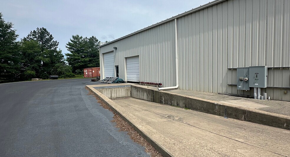 2196 Lanier Ln, Rockville, VA à louer - Photo de l’immeuble – Image 3 sur 4
