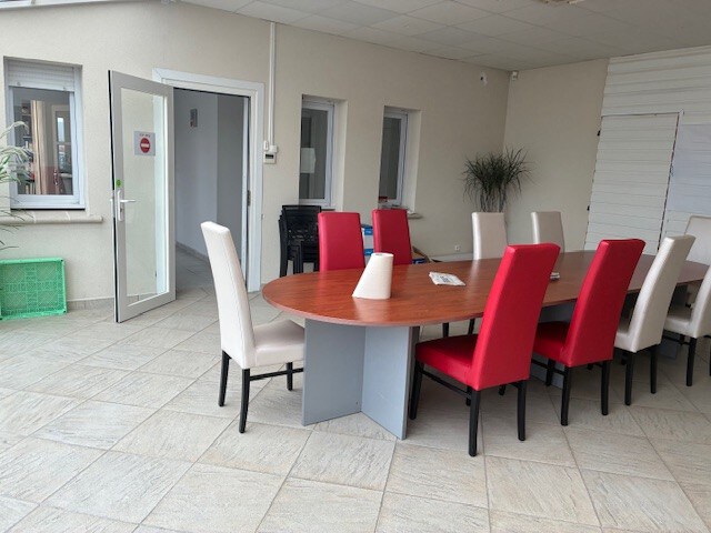 5 Rue De Montalaise, Chaingy à vendre - Photo de l’immeuble – Image 2 sur 2