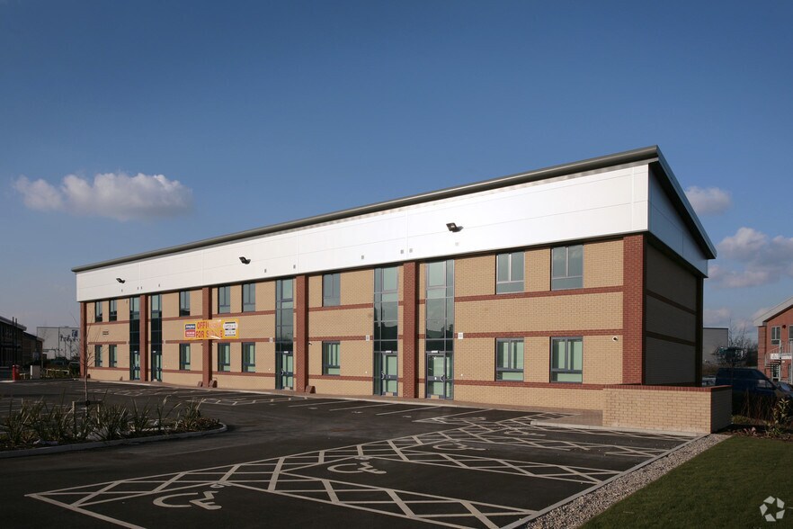 George Mann Rd, Leeds à vendre - Photo de l’immeuble – Image 2 sur 3