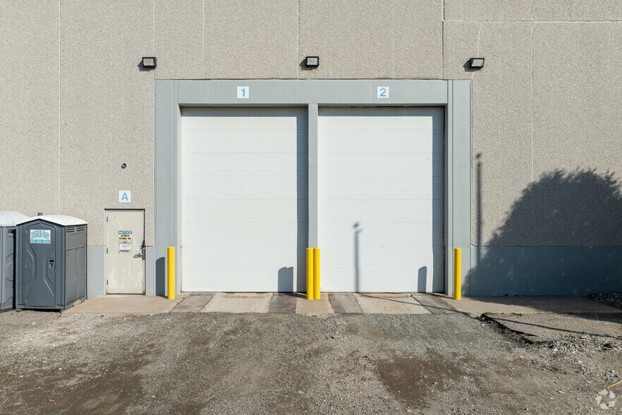 500 Fortune Ave, De Pere, WI à vendre - Photo de l’immeuble – Image 3 sur 7