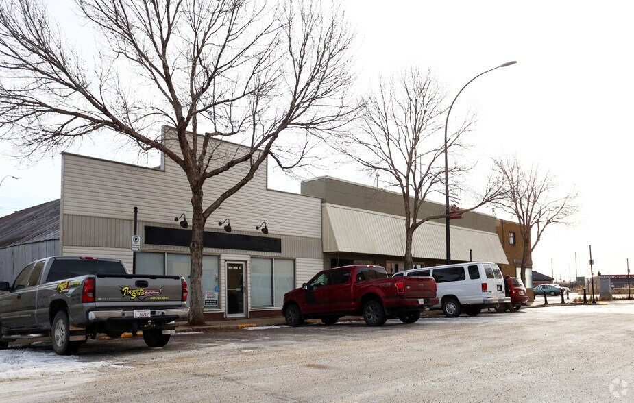 5004 Highway 2A, Lacombe, AB à vendre - Photo de l’immeuble – Image 2 sur 2
