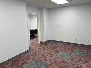 2901 Ohio Blvd, Terre Haute, IN à louer Photo intérieure– Image 2 sur 8