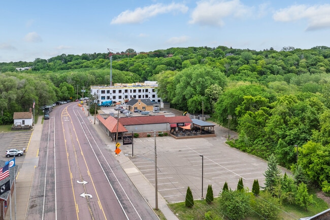 Plus de détails pour 1318 Sibley Memorial Hwy, Mendota, MN - Local commercial à vendre