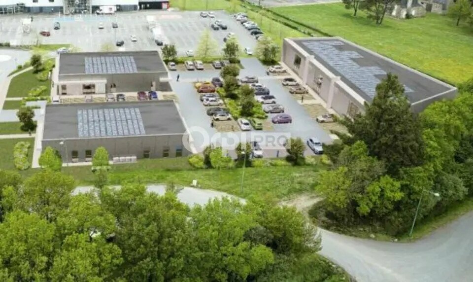 Local commercial dans Saint-Marcel à louer - Photo de l’immeuble – Image 1 sur 6