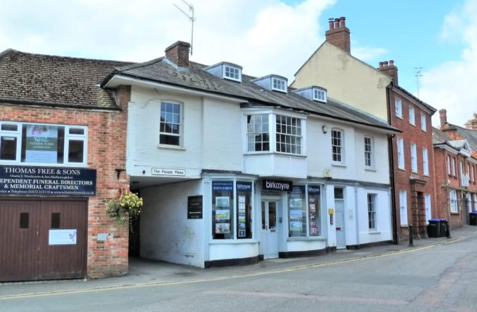 23 The Parade, Marlborough à louer Photo principale– Image 1 sur 2