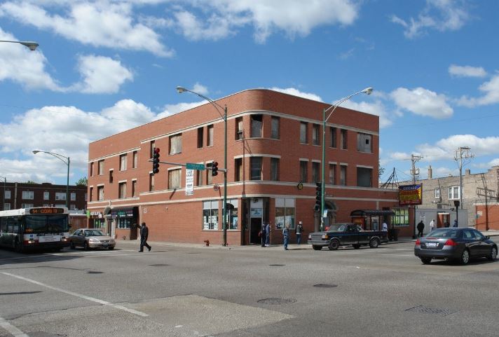 4801 W Chicago Ave, Chicago, IL à vendre - Photo de l’immeuble – Image 2 sur 9