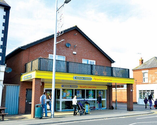 100 High St, Mablethorpe à vendre - Photo de l’immeuble – Image 2 sur 2