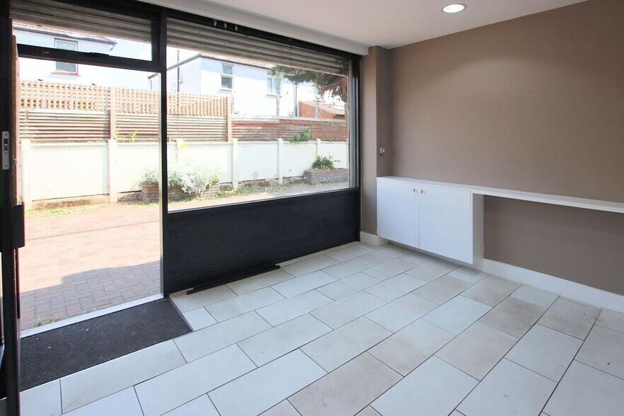 4-5 Purley Oaks Rd, South Croydon à vendre - Photo de l’immeuble – Image 2 sur 6