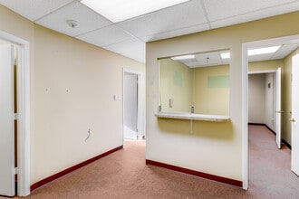 4701 Randolph Rd, Rockville, MD à louer Photo intérieure– Image 2 sur 14