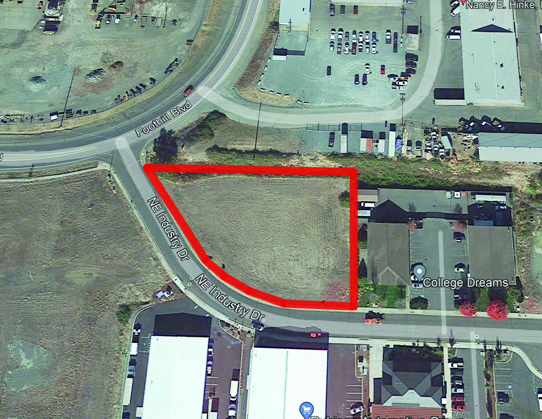 2144 NE Industry Dr, Grants Pass, OR à vendre Aérien– Image 1 sur 2