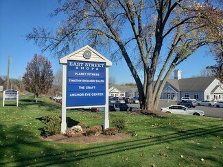 Plus de détails pour 10 East St, East Granby, CT - Local commercial à louer