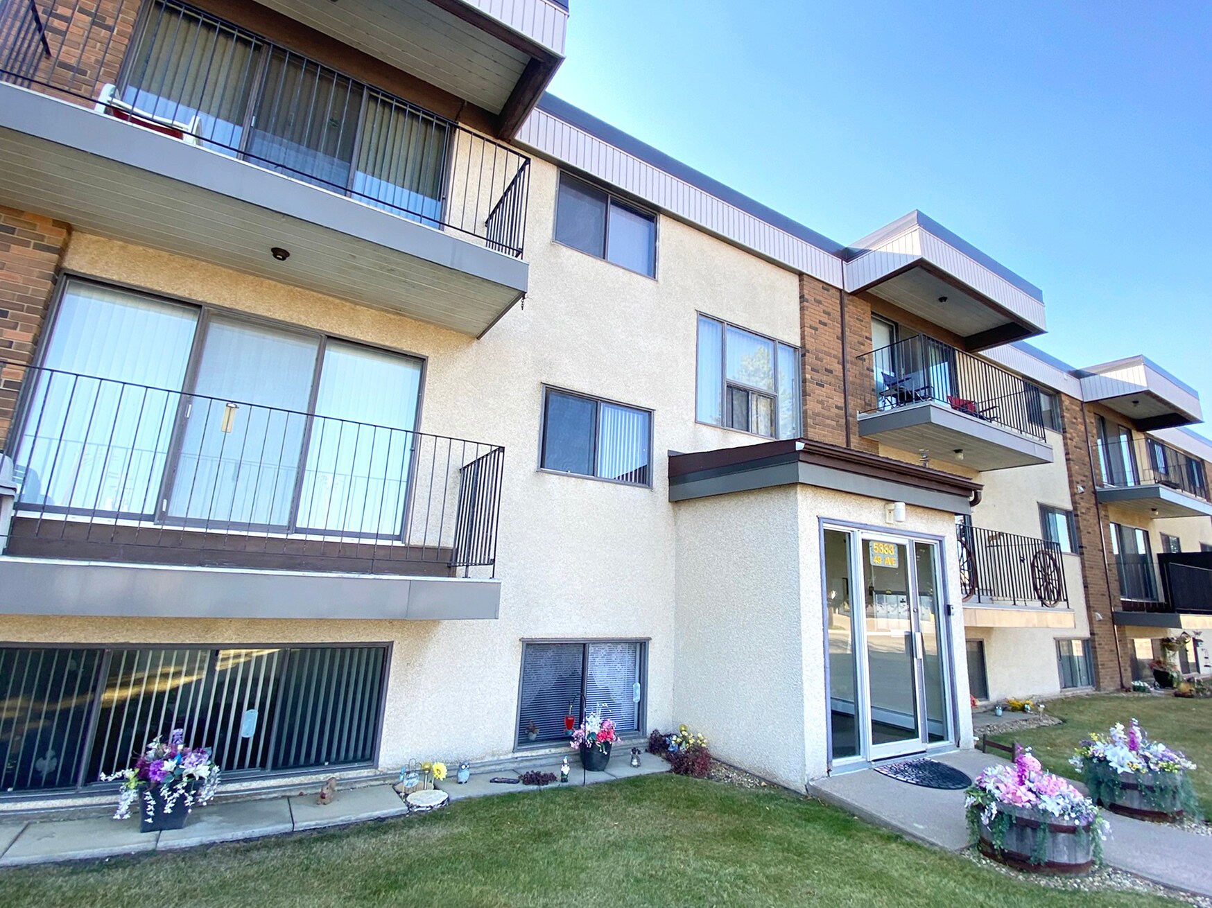 5333 49 Av, Vegreville, AB à vendre Photo de l’immeuble– Image 1 sur 2