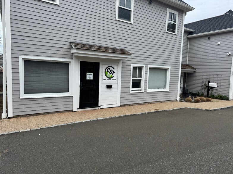 292 Post Rd E, Westport, CT à louer - Photo de l’immeuble – Image 3 sur 3