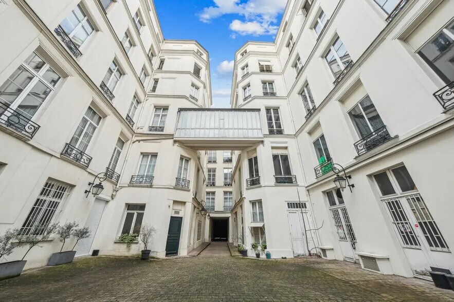 Bureau dans Paris à louer - Photo de l’immeuble – Image 2 sur 10