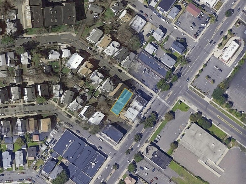 25 Whittier St, Bridgeport, CT à vendre - Photo principale – Image 1 sur 1