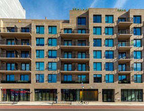 2263-2275 Nostrand Ave, Brooklyn, NY à louer Photo intérieure– Image 2 sur 12