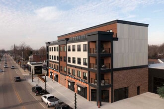 400 N Main St, Edwardsville, IL à louer Photo intérieure– Image 2 sur 3