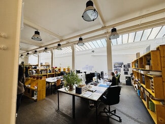 Plus de détails pour 5 Rue Jules Vallès, Paris - Bureau, Industriel/Logistique à louer