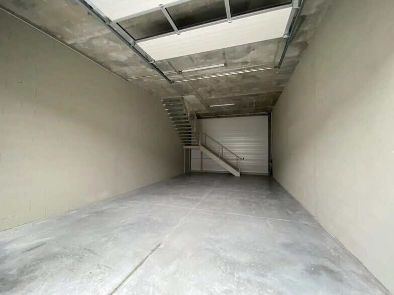 5 Allée Jacques Delors, Gradignan à louer - Photo de l’immeuble – Image 2 sur 6