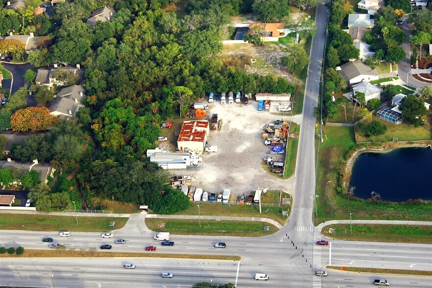 1885 Cedar St, Safety Harbor, FL à louer - Photo de l’immeuble – Image 2 sur 7