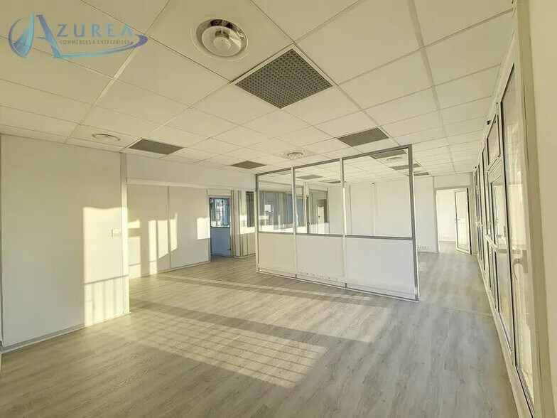 Bureau dans Nice à louer - Photo intérieure – Image 2 sur 9