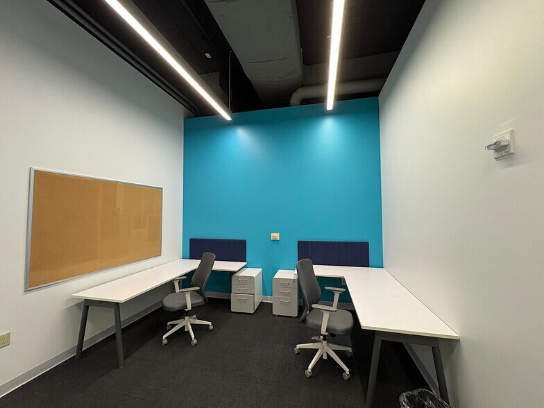 221 N Kansas St, El Paso, TX à louer - Photo de l’immeuble – Image 3 sur 9