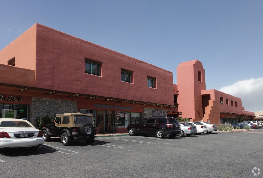 555 S Sunrise Way, Palm Springs, CA à louer - Photo principale – Image 1 sur 6