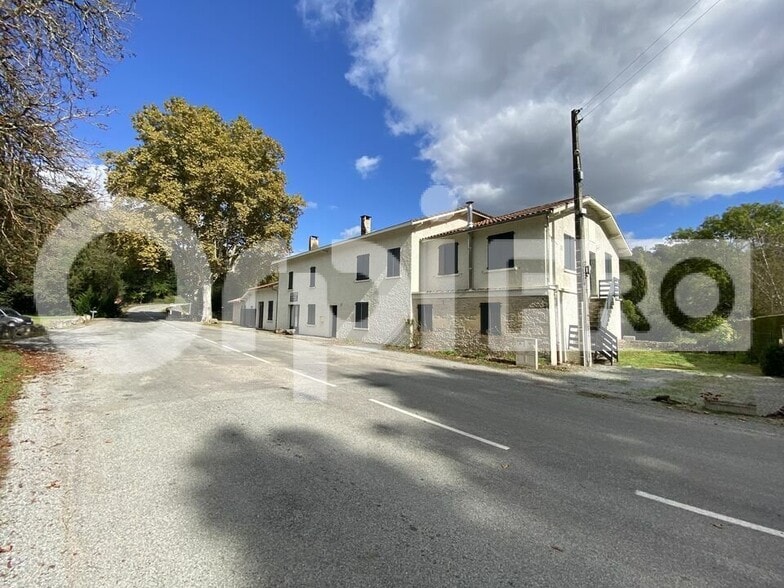 Local d'activités dans Caylus à vendre - Photo de l’immeuble – Image 1 sur 12