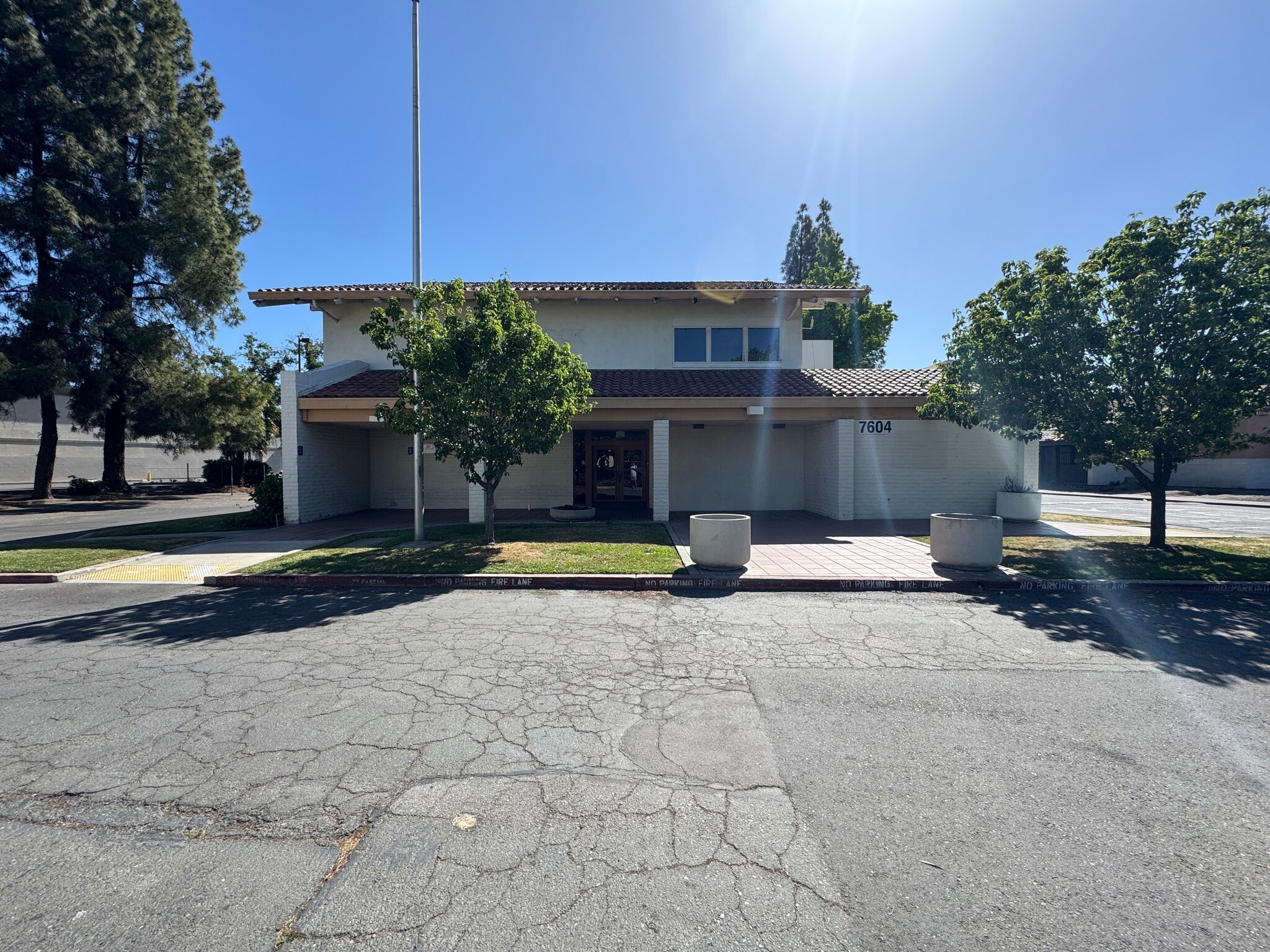 7604-7610 Pacific Ave, Stockton, CA à louer Photo de l’immeuble– Image 1 sur 1