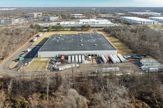 Plus de détails pour 101 Cottontail Ln, Somerset, NJ - Industriel/Logistique à louer