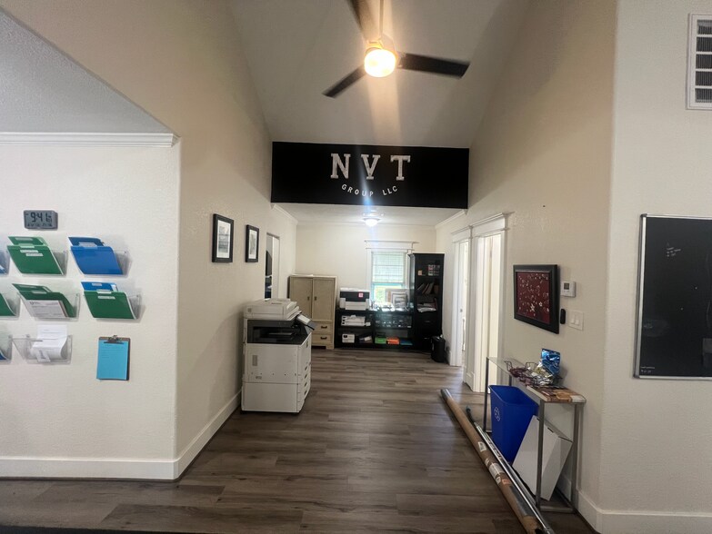 1518 Skinner Rd, Houston, TX à louer - Photo de l’immeuble – Image 3 sur 9