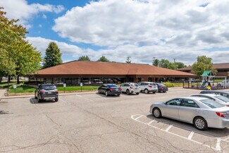 Plus de détails pour 30689-30821 Barrington St, Madison Heights, MI - Bureau à vendre