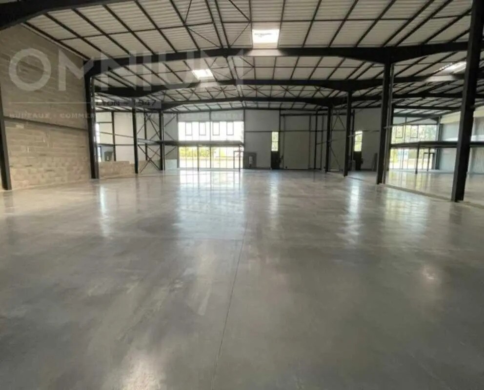Local d’activités dans Ambérieux à louer Photo intérieure– Image 1 sur 1