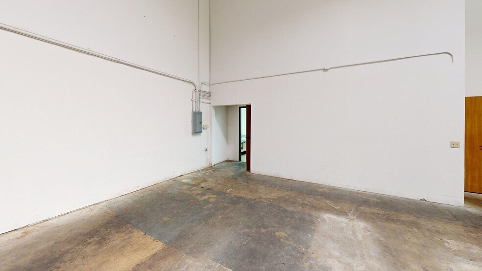 370 Amapola Ave, Torrance, CA à louer - Photo de l’immeuble – Image 3 sur 16