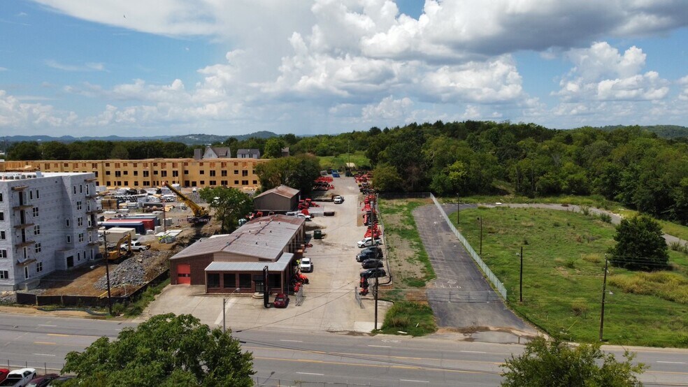 1402 Dickerson Pike, Nashville, TN à vendre - Aérien – Image 2 sur 4