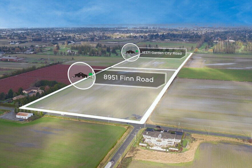 8951 Finn rd, Richmond, BC à vendre - Photo de l’immeuble – Image 2 sur 14