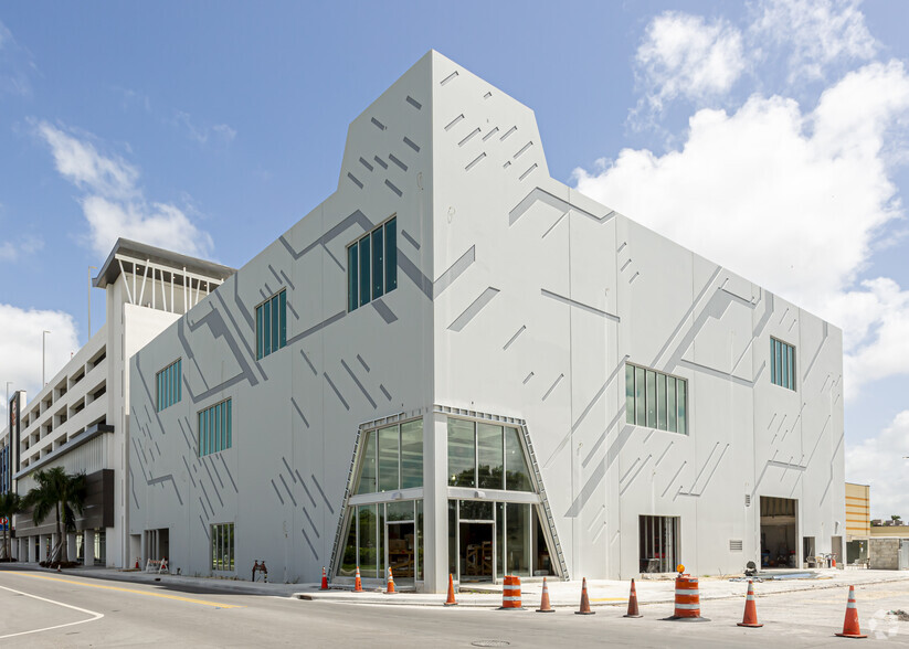 4-100 S Krome Ave, Homestead, FL à louer - Photo de l’immeuble – Image 2 sur 5