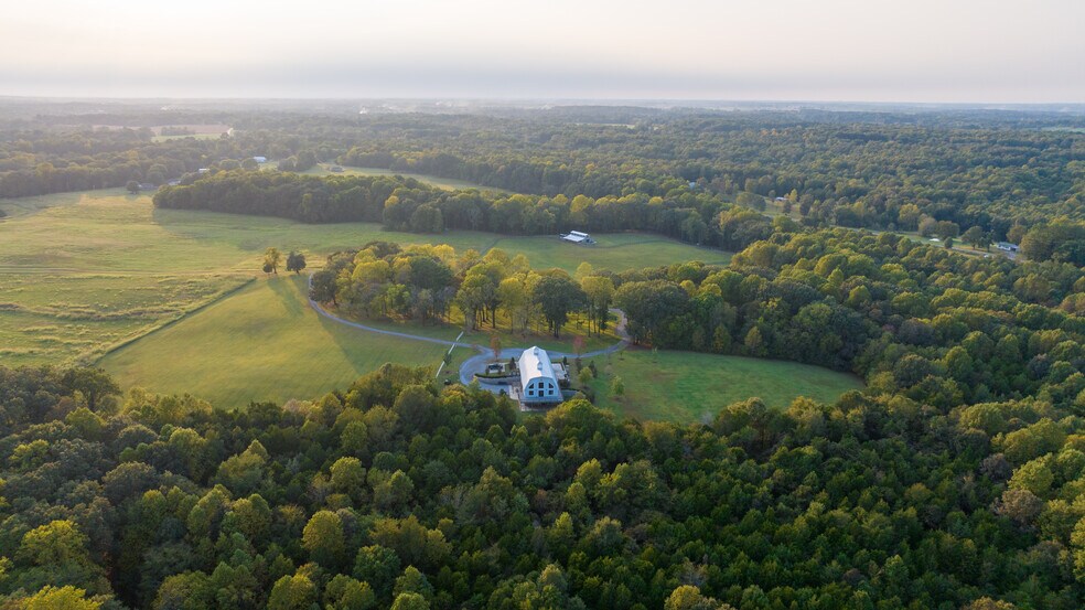 3795 Turnersville Rd, Cedar Hill, TN à vendre - Photo de l’immeuble – Image 3 sur 26