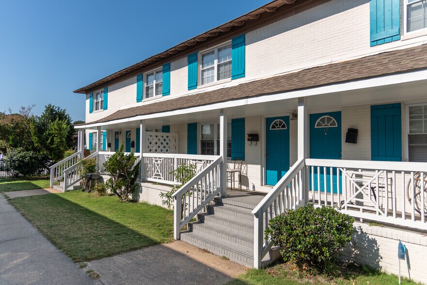 831 W Ocean View Ave, Norfolk, VA à vendre - Photo de l’immeuble – Image 2 sur 22