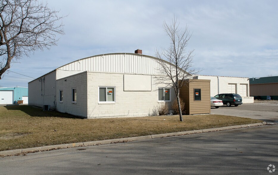 324 16th St N, Moorhead, MN à vendre - Photo principale – Image 1 sur 2