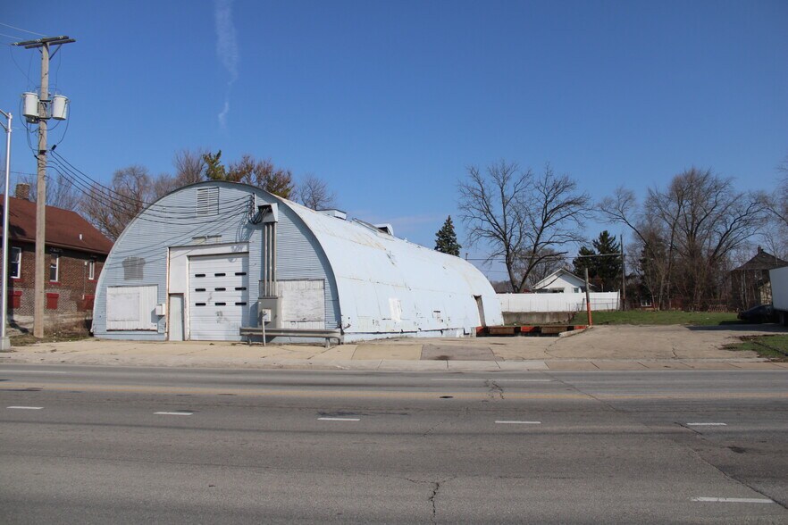 1330 E New York St, Aurora, IL à vendre - Photo principale – Image 1 sur 4
