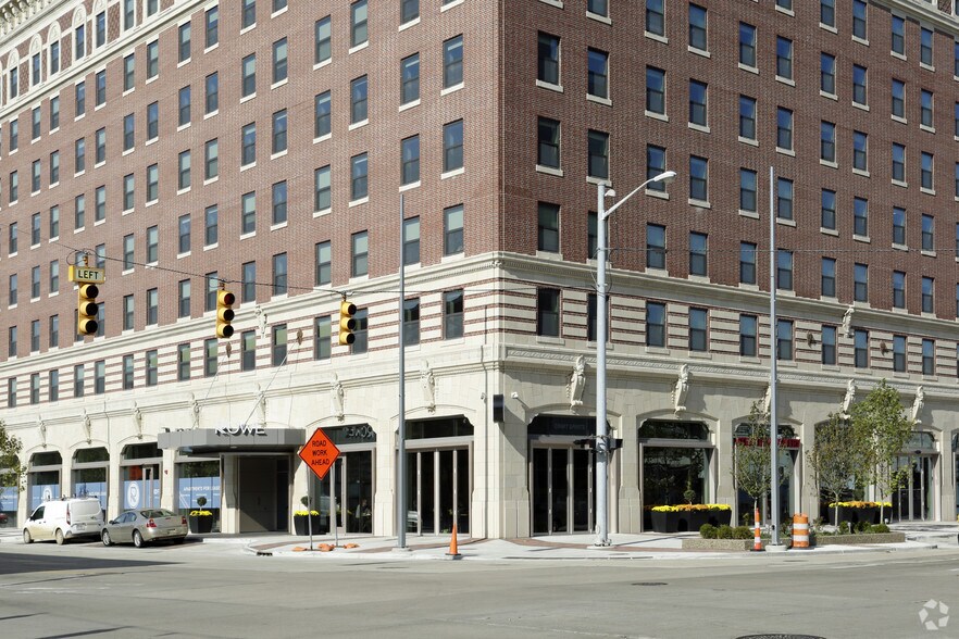 201 Michigan St NW, Grand Rapids, MI à louer - Photo de l’immeuble – Image 2 sur 39