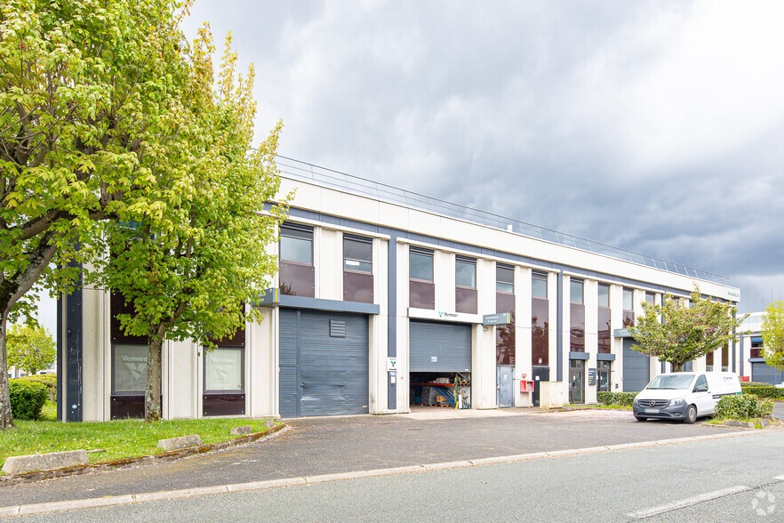 16 Avenue Du Québec, Villebon-sur-Yvette à louer - Photo principale – Image 1 sur 2