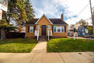 Plus de détails pour 441 Clay St, Lapeer, MI - Bureau à vendre
