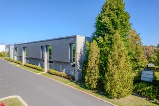 Plus de détails pour 525 Rue Sagard, St-Bruno-de-Montarville, QC - Industriel/Logistique à vendre