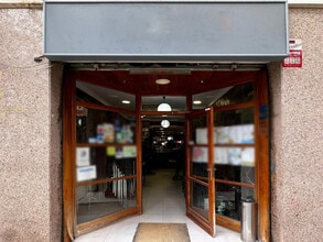 Local commercial dans Barcelone, Barcelona à louer Photo intérieure– Image 1 sur 13