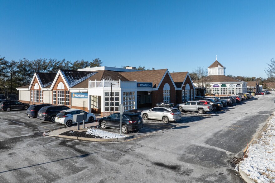 1 Plaza Dr, Toms River, NJ à louer - Photo principale – Image 1 sur 4