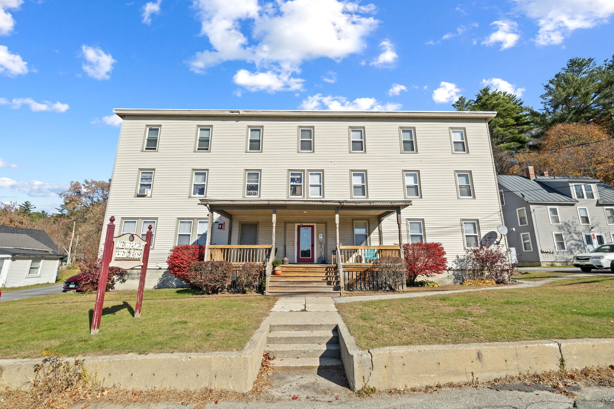 524 Sunapee St, Newport, NH à vendre Photo principale– Image 1 sur 20