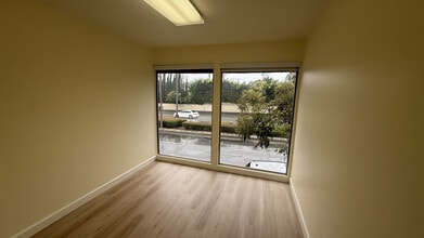 416 S Rosemead Blvd, Pasadena, CA à louer Photo intérieure– Image 2 sur 3